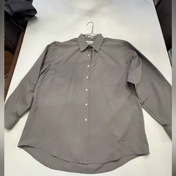 VAN HEUSEN POPLIN DRESS SHIRT REGULAR FIT 
SIZE  17.  34/35 SLEEVE  -  GRAY - Picture 1 of 7